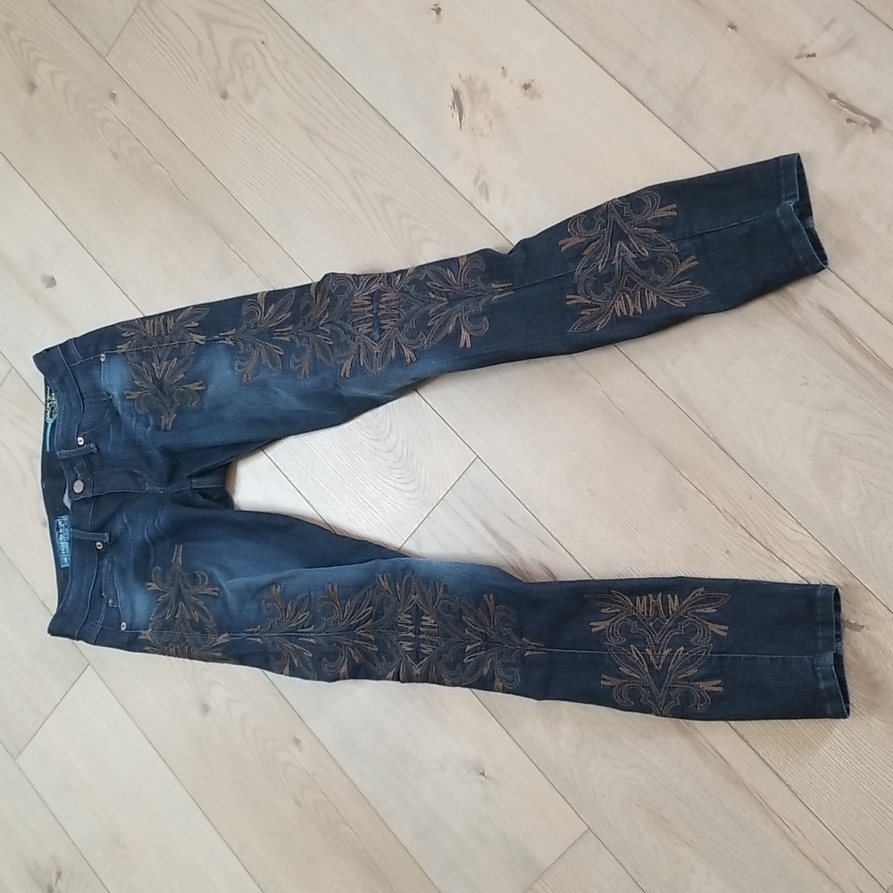 Fade to Blue Vintage Womens Super skinny embroidered Jean's